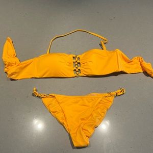 Beach Bunny - Bikini